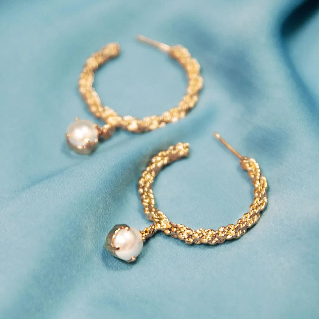 Flash Sale Elena Earrings/Pearl Örhängen