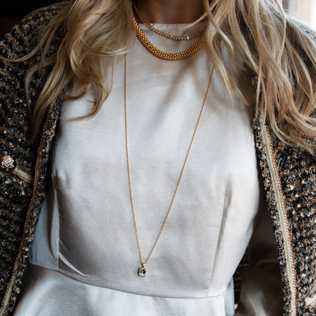 Shop Lydia Long Necklace Halsband